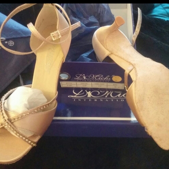 🔥PRO BALLROOM,TANGO, BELLYDANCE,WEDDING - Picture 3 of 5